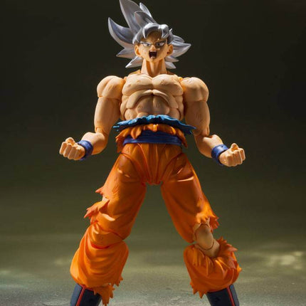 Son Goku Ultra Instinct Dragon Ball Super S.H. Figuarts Action Figure  14 cm